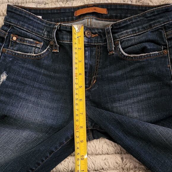 Dark wash vintage reserve straight leg Joe's jeans size 24. - Picture 3 of 11